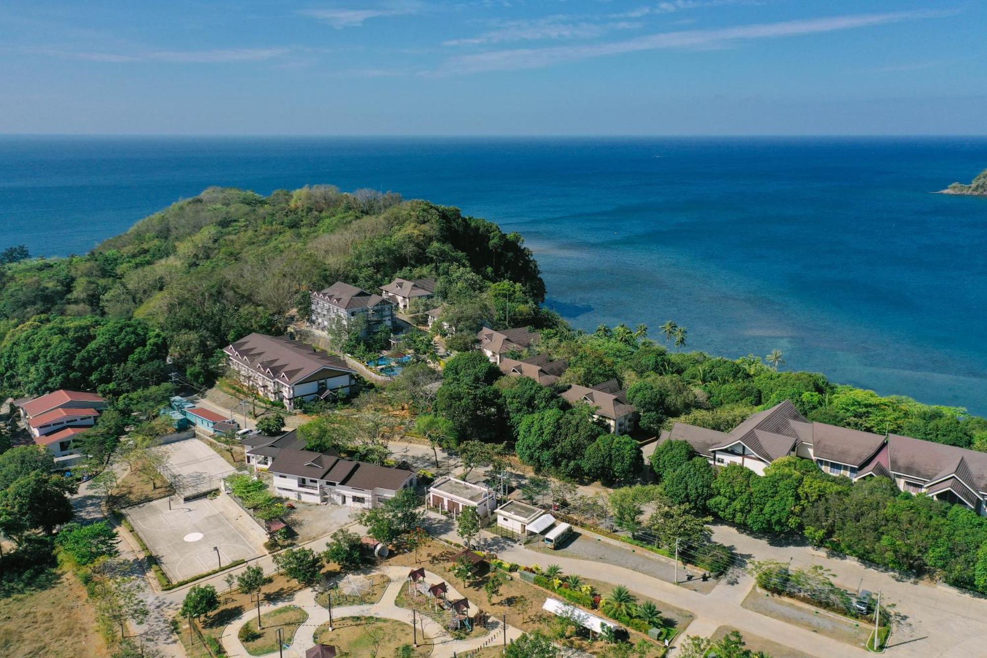 La Jolla Luxury Beach Resort Bagac Exterior foto